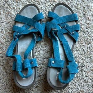 Women’s Merrell leather sandal